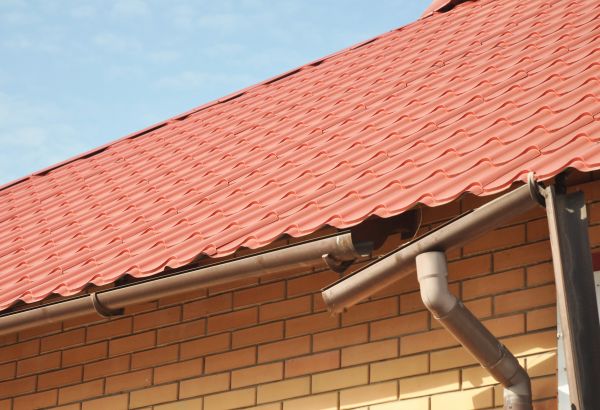 Loose Gutter Repair in Toccoa