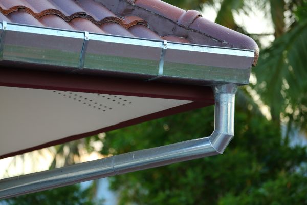 Metal Gutter Repair in Toccoa